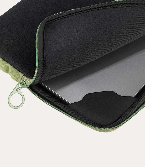 Tucano - Offroad Sleeve for Laptop  15.6" & 16", Black